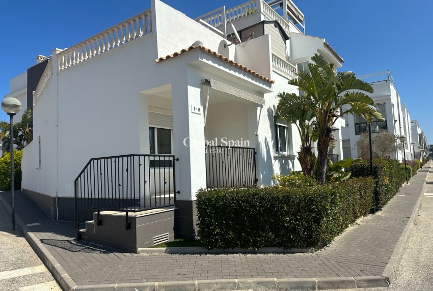 Odsprzedaż - MIESZKANIE -
TORREVIEJA - 