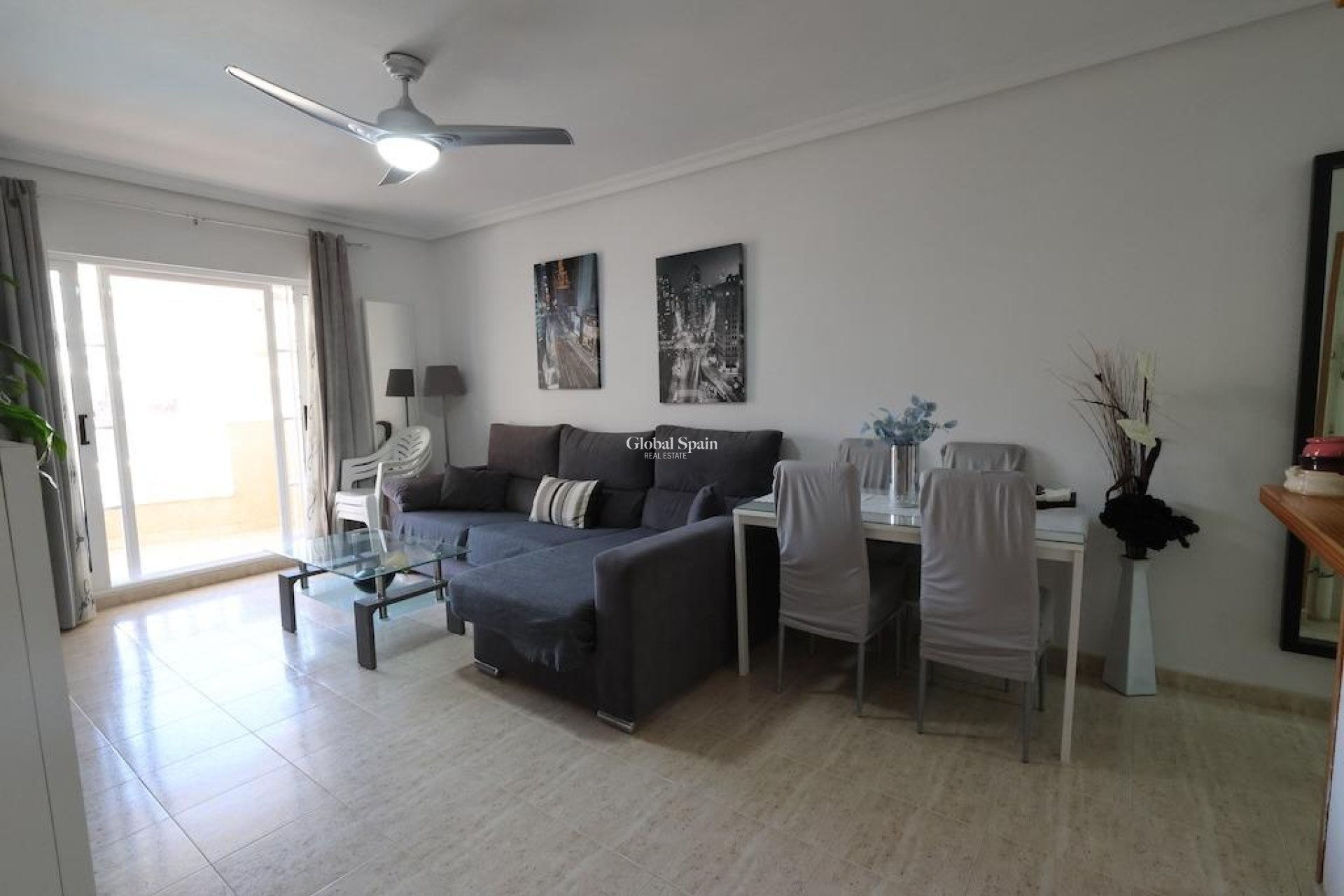 Odsprzedaż - MIESZKANIE -
TORREVIEJA - 