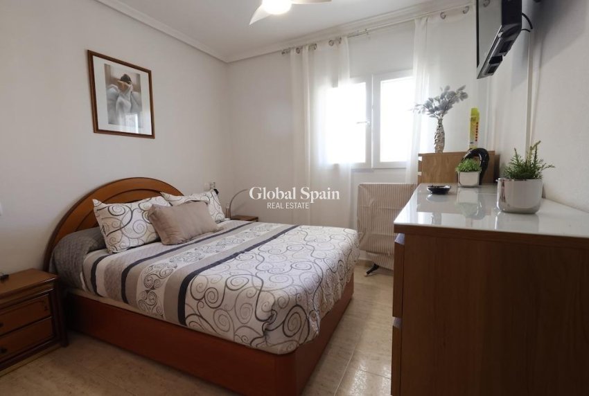 Odsprzedaż - MIESZKANIE -
TORREVIEJA - 