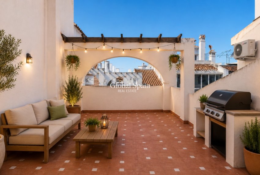 Odsprzedaż - MIESZKANIE -
TORREVIEJA - 