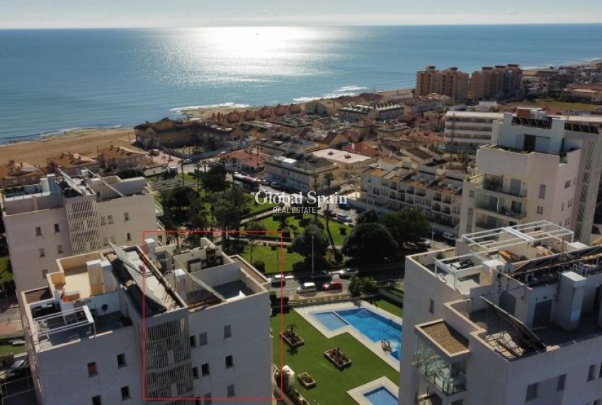 Odsprzedaż - MIESZKANIE -
TORREVIEJA - 