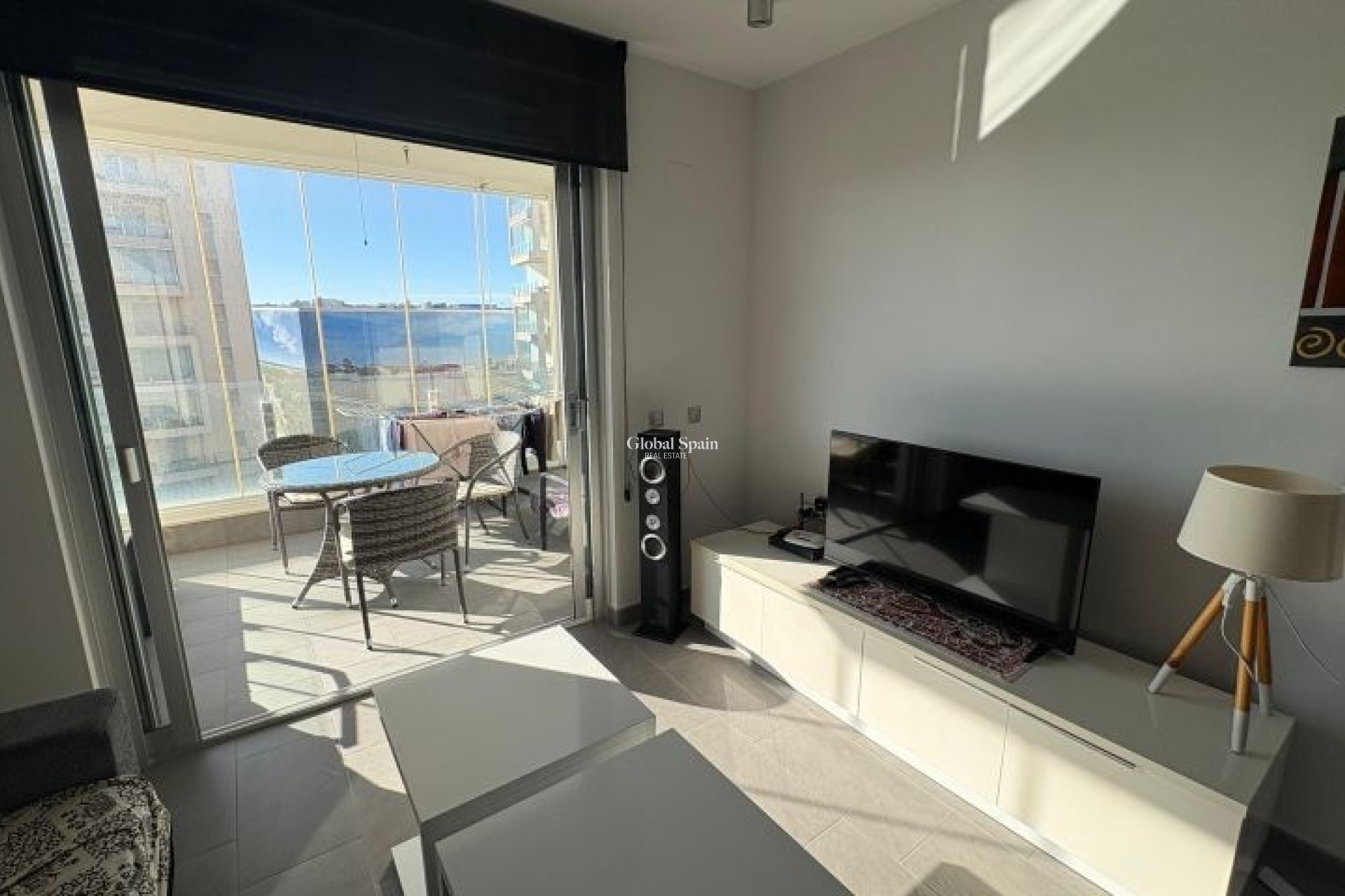 Odsprzedaż - MIESZKANIE -
TORREVIEJA - 