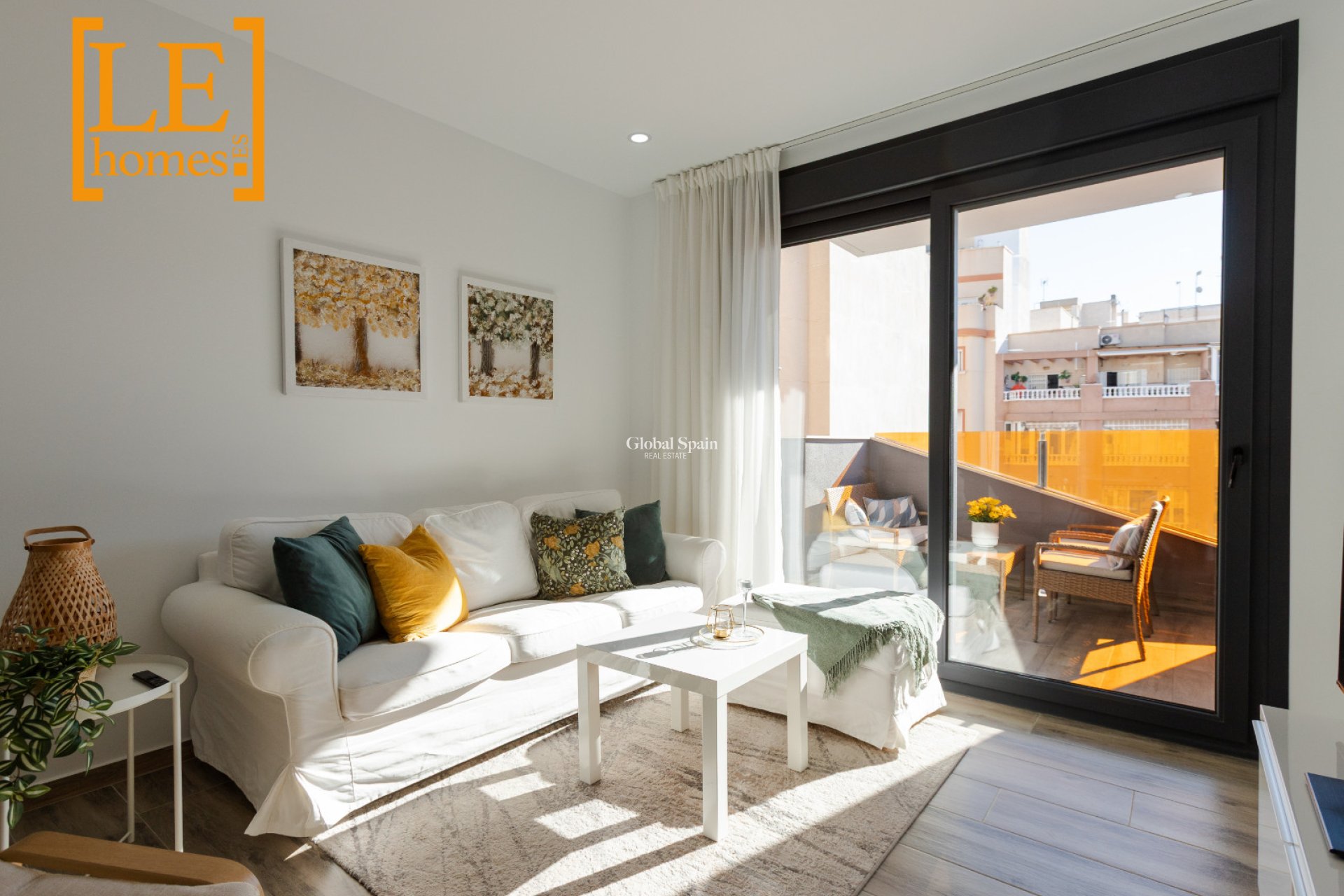Odsprzedaż - MIESZKANIE -
TORREVIEJA - 