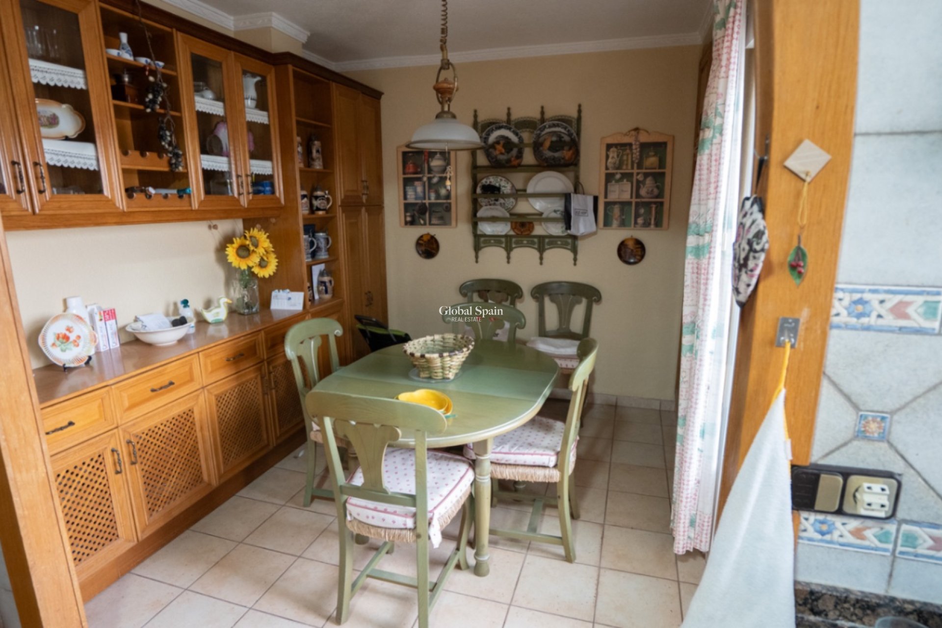 Odsprzedaż - MIESZKANIE -
TORREVIEJA - 