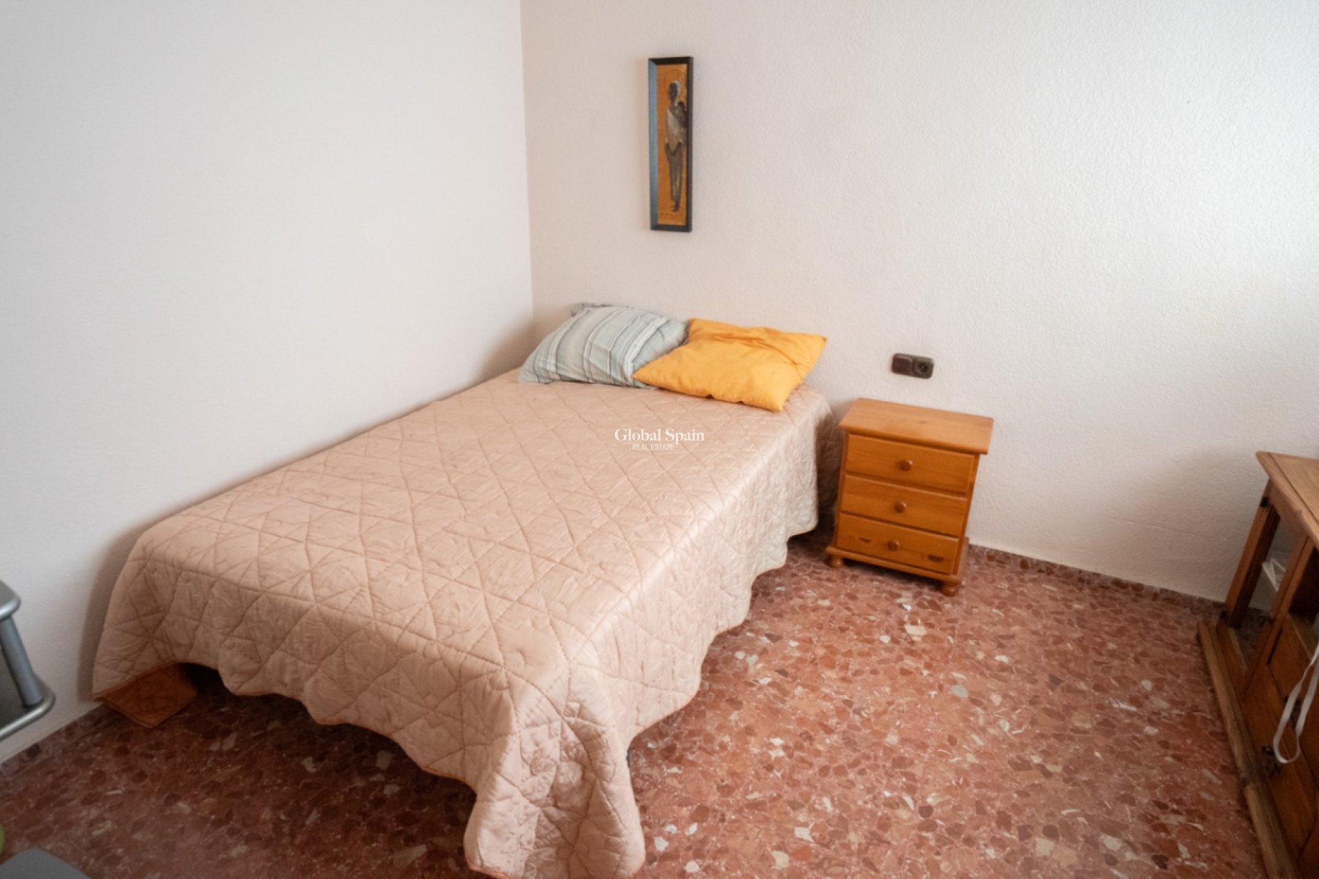 Odsprzedaż - MIESZKANIE -
TORREVIEJA - 