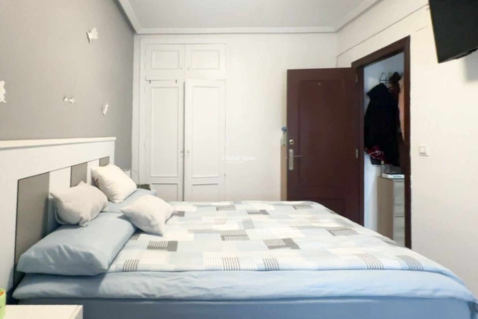 Odsprzedaż - MIESZKANIE -
TORREVIEJA - 