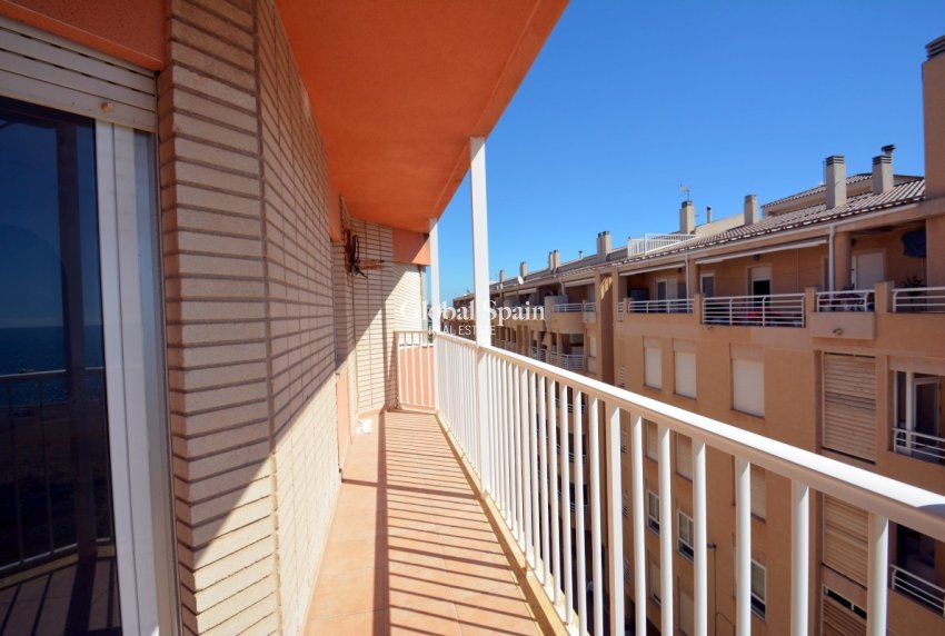 Odsprzedaż - MIESZKANIE -
TORREVIEJA - 