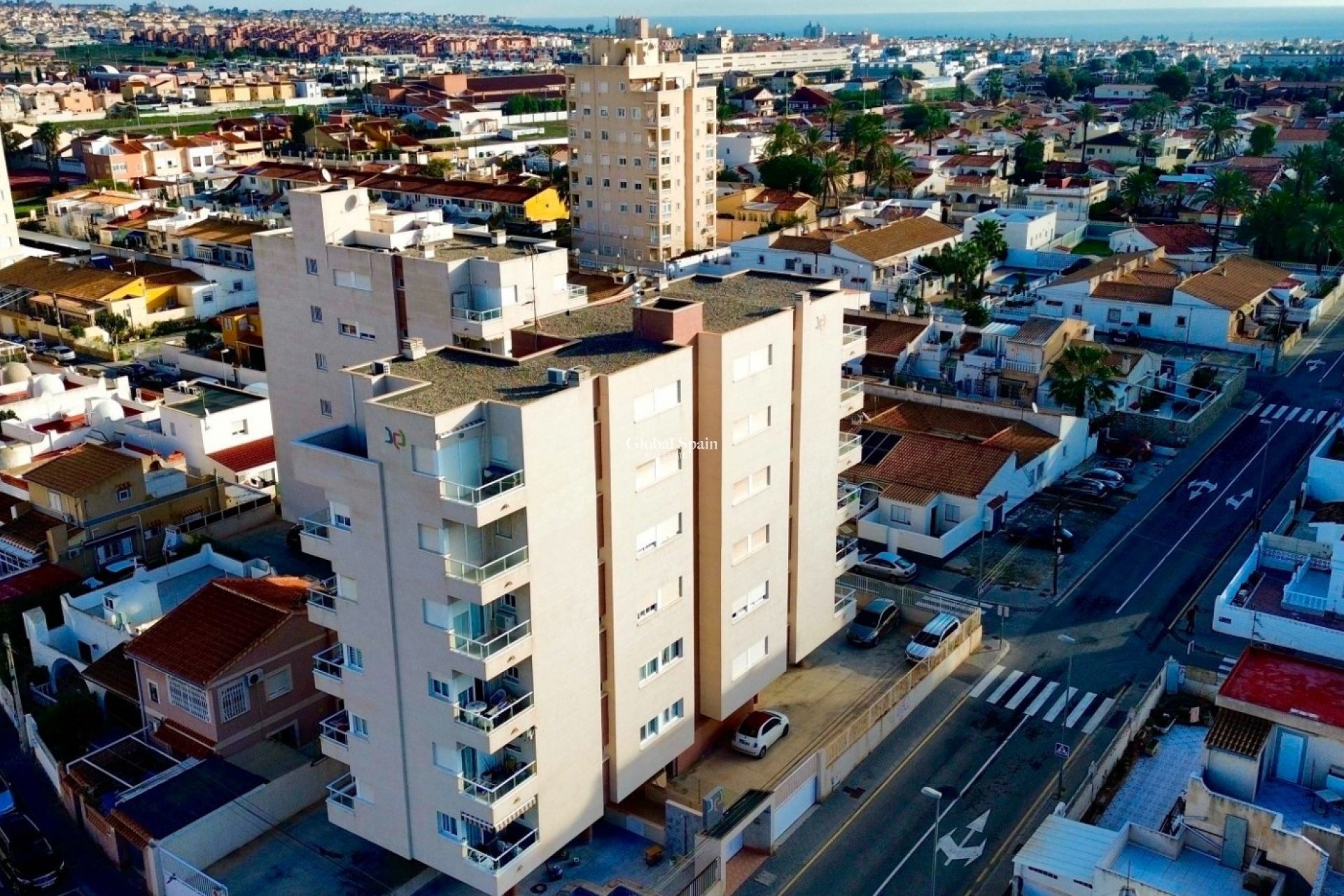 Odsprzedaż - MIESZKANIE -
TORREVIEJA - 