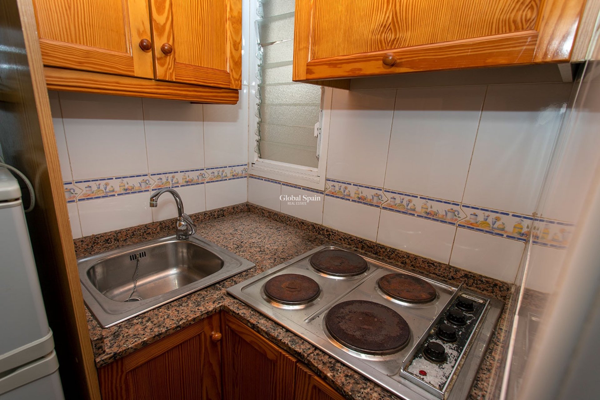 Odsprzedaż - MIESZKANIE -
TORREVIEJA - 