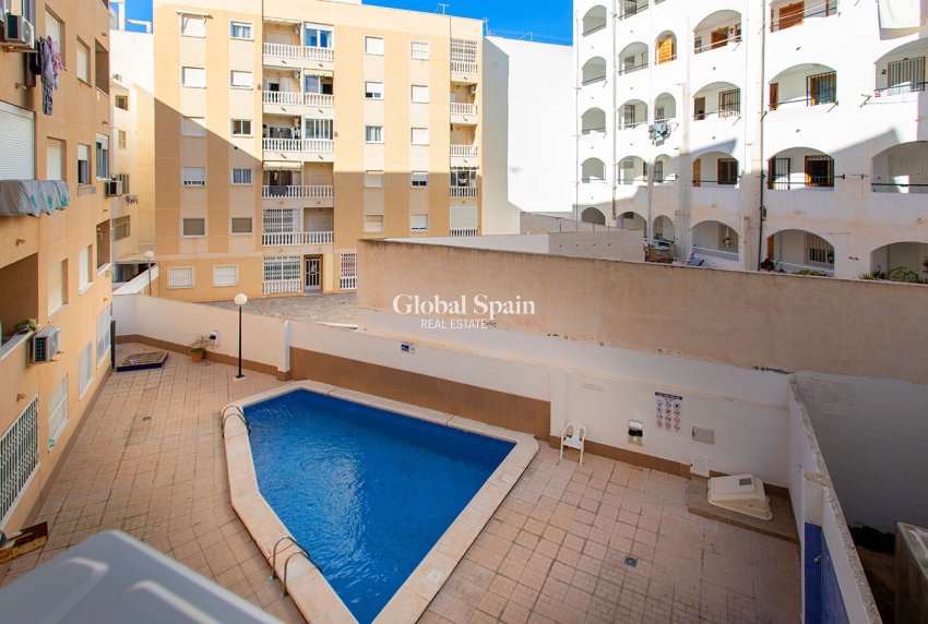 Odsprzedaż - MIESZKANIE -
TORREVIEJA - 