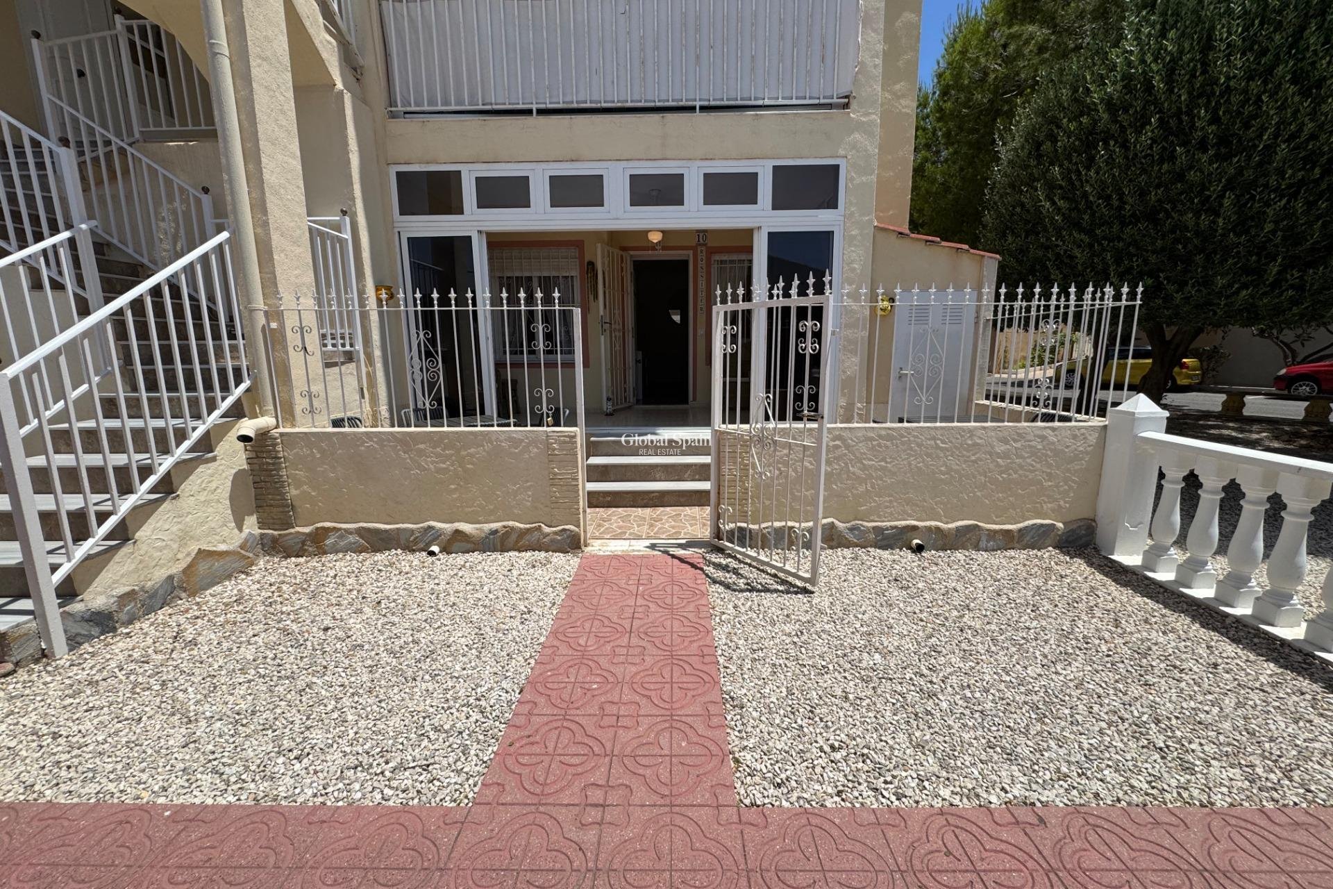 Odsprzedaż - MIESZKANIE -
TORREVIEJA - 
