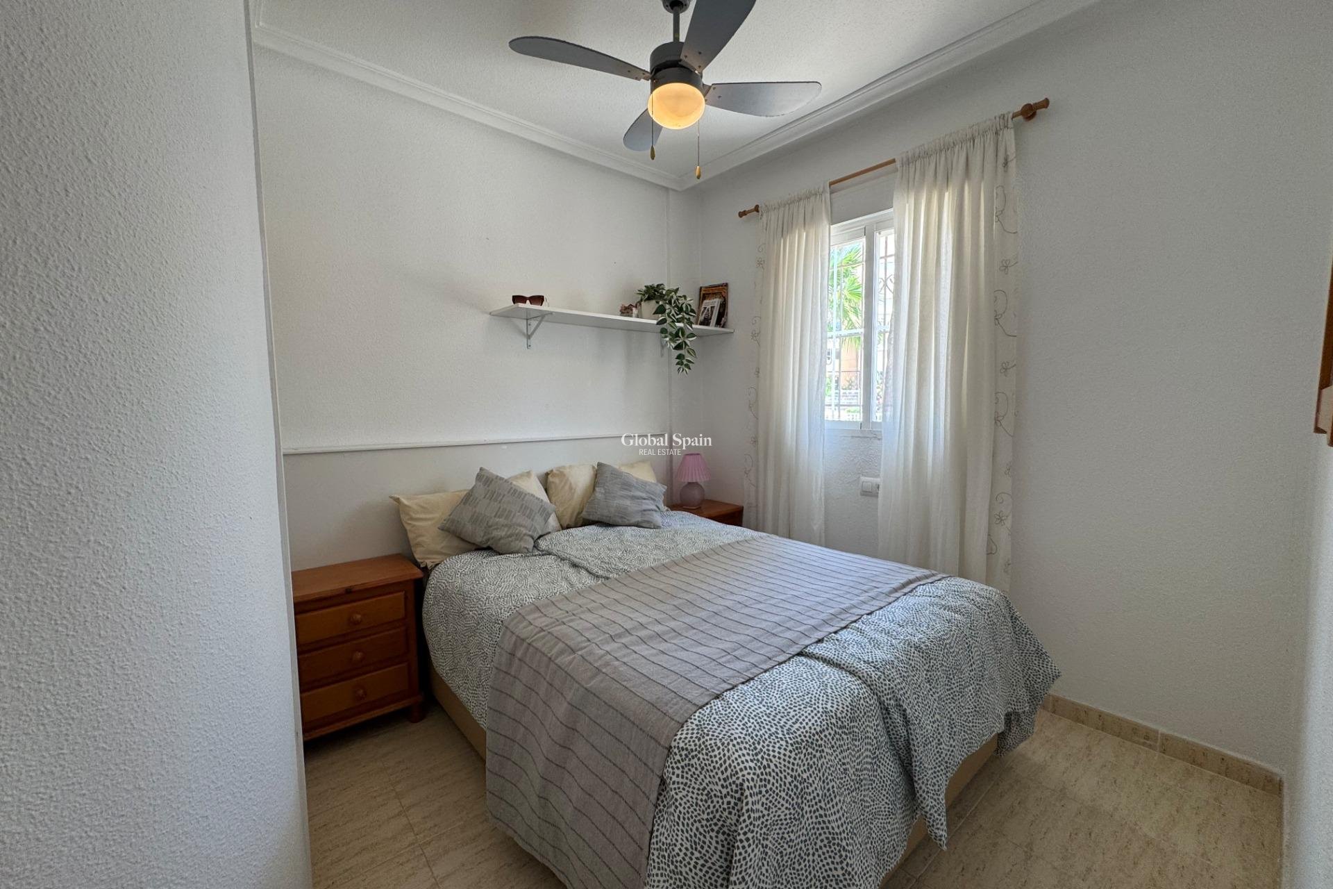 Odsprzedaż - MIESZKANIE -
TORREVIEJA - 
