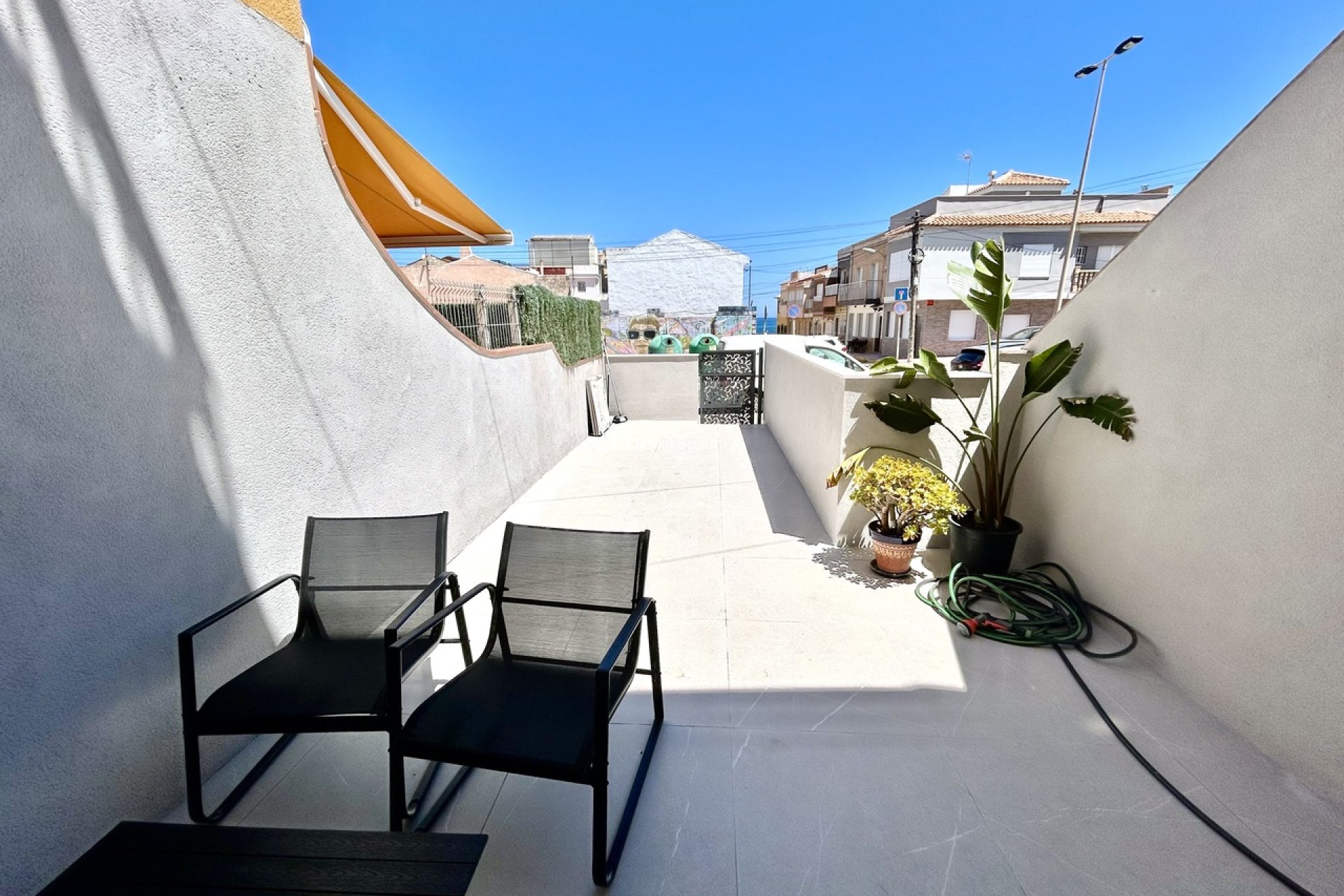 Odsprzedaż - MIESZKANIE -
TORREVIEJA - 