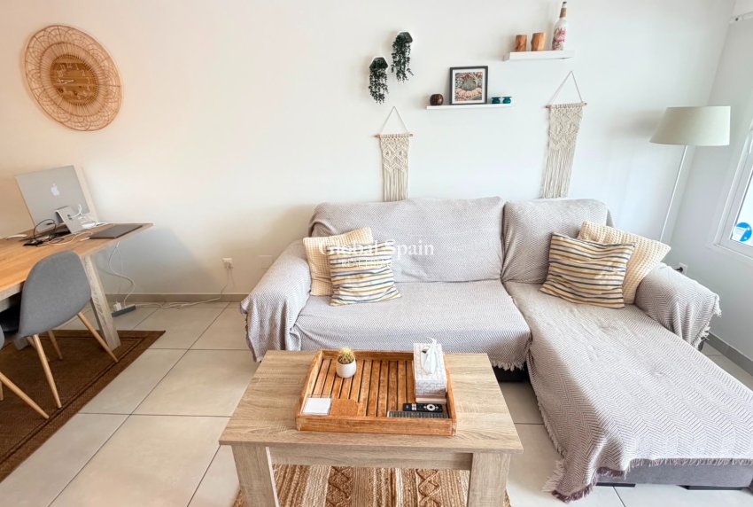 Odsprzedaż - MIESZKANIE -
TORREVIEJA - 