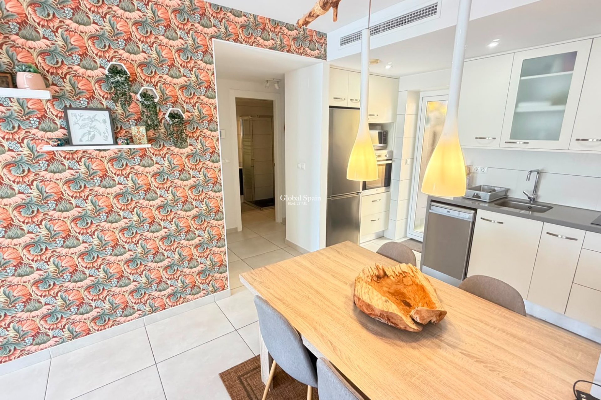 Odsprzedaż - MIESZKANIE -
TORREVIEJA - 