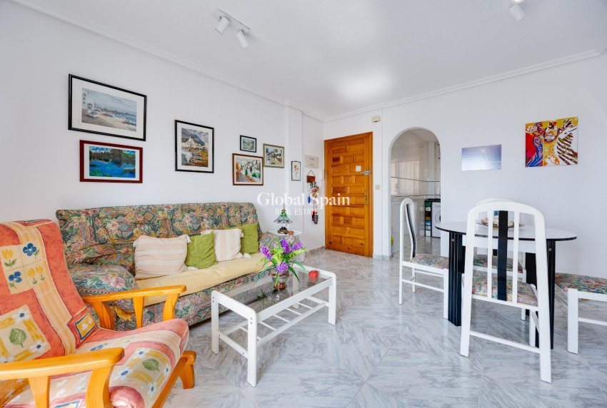 Odsprzedaż - MIESZKANIE -
TORREVIEJA - 