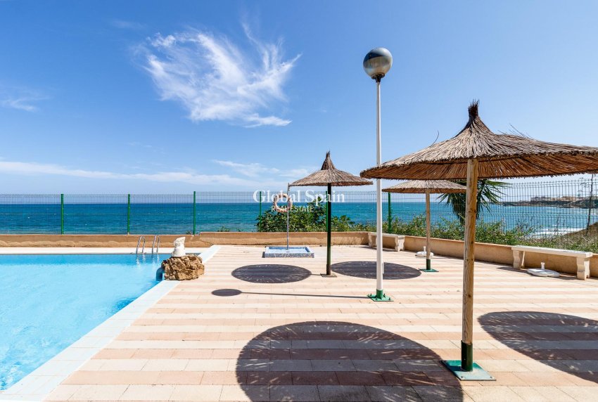 Odsprzedaż - MIESZKANIE -
TORREVIEJA - 