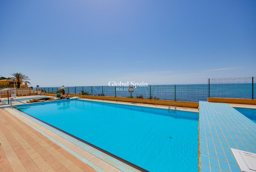 Odsprzedaż - MIESZKANIE -
TORREVIEJA - 