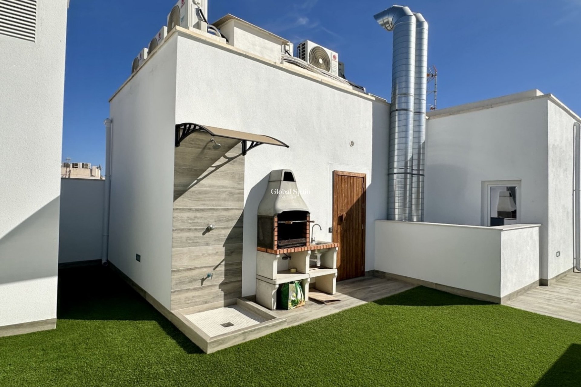 Odsprzedaż - MIESZKANIE -
TORREVIEJA - 