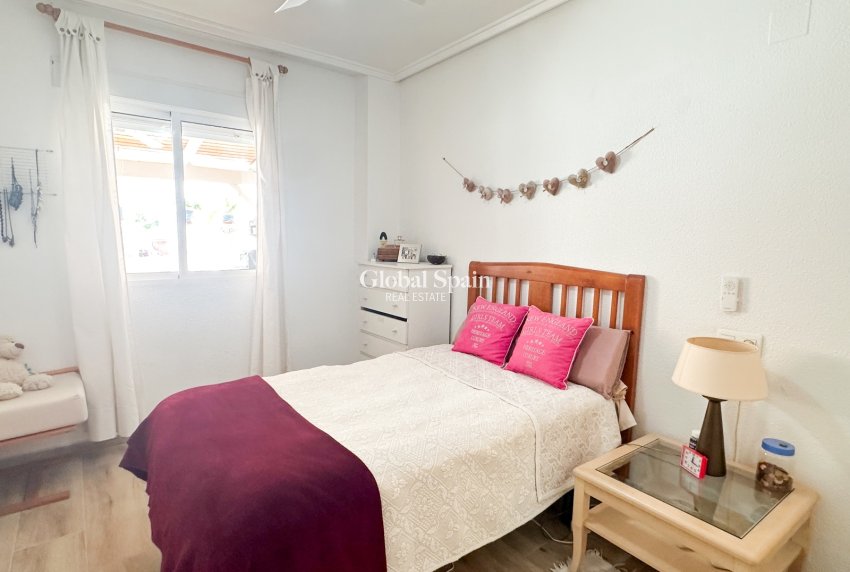 Odsprzedaż - MIESZKANIE -
TORREVIEJA - 