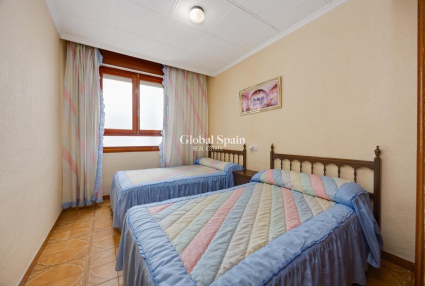 Odsprzedaż - MIESZKANIE -
TORREVIEJA - 