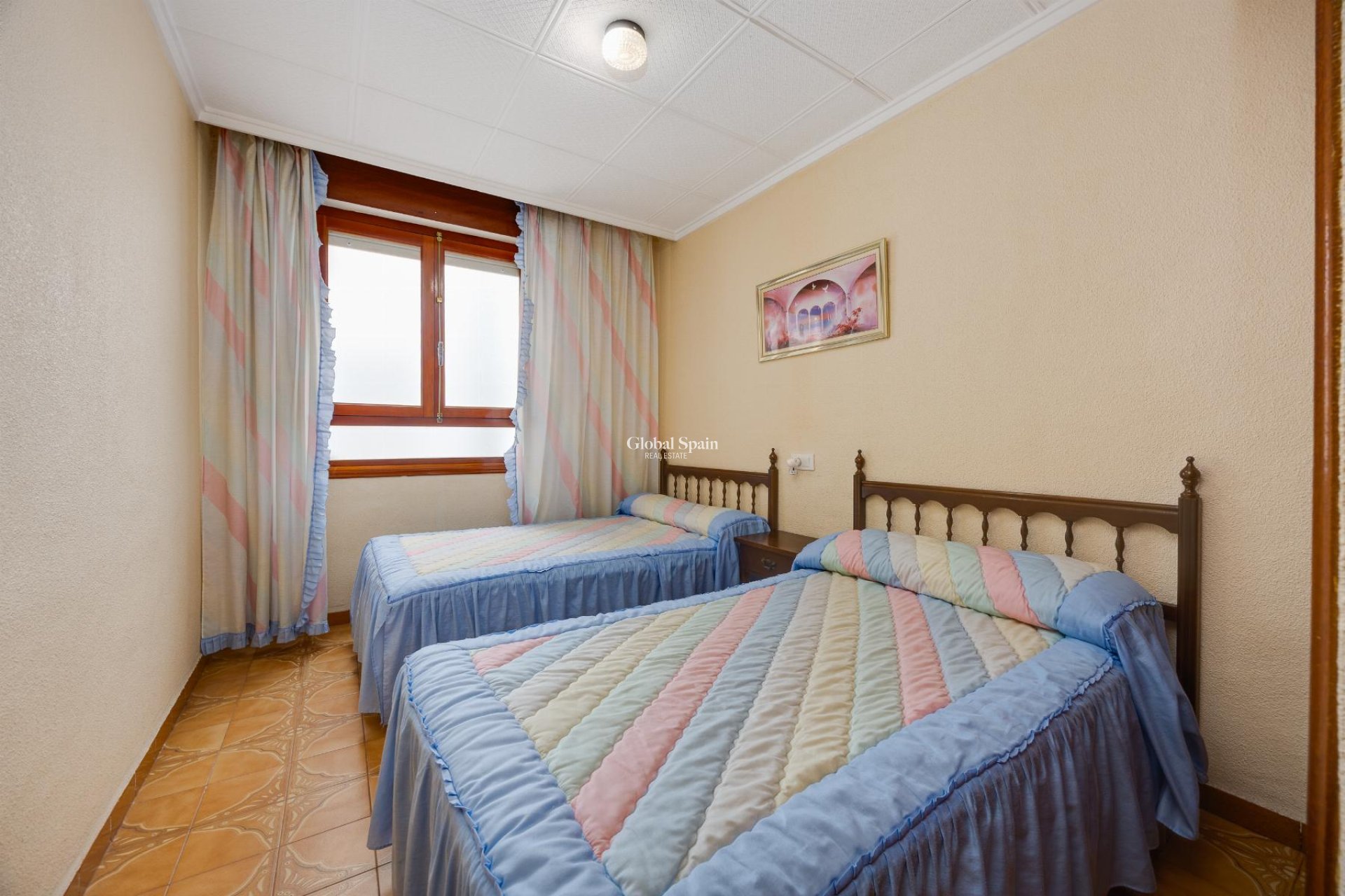 Odsprzedaż - MIESZKANIE -
TORREVIEJA - 
