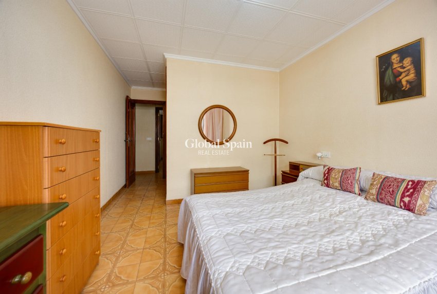 Odsprzedaż - MIESZKANIE -
TORREVIEJA - 