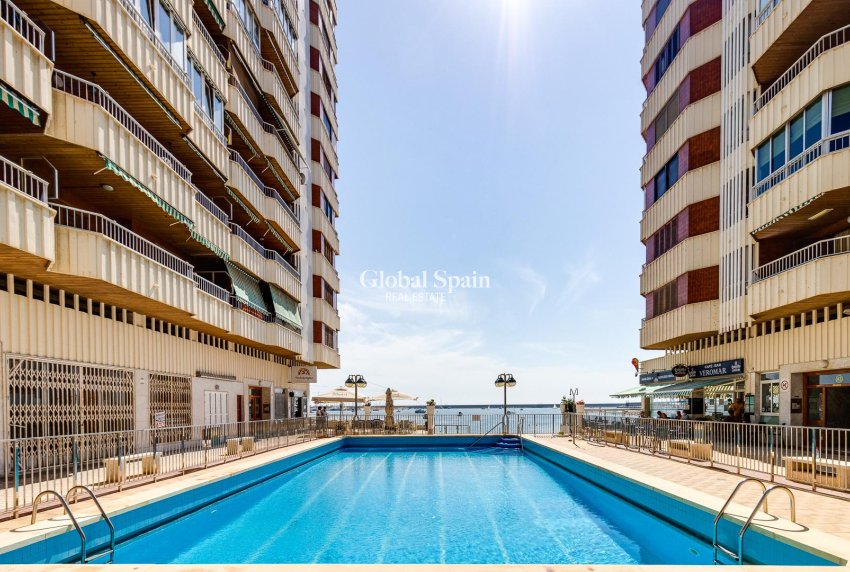Odsprzedaż - MIESZKANIE -
TORREVIEJA - 