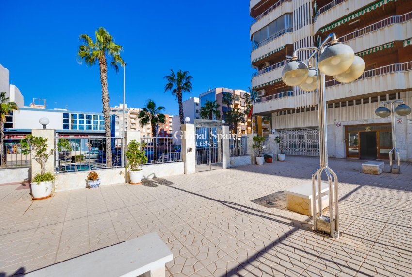 Odsprzedaż - MIESZKANIE -
TORREVIEJA - 