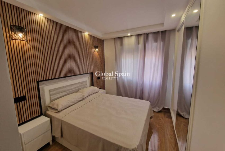 Odsprzedaż - MIESZKANIE -
TORREVIEJA - 