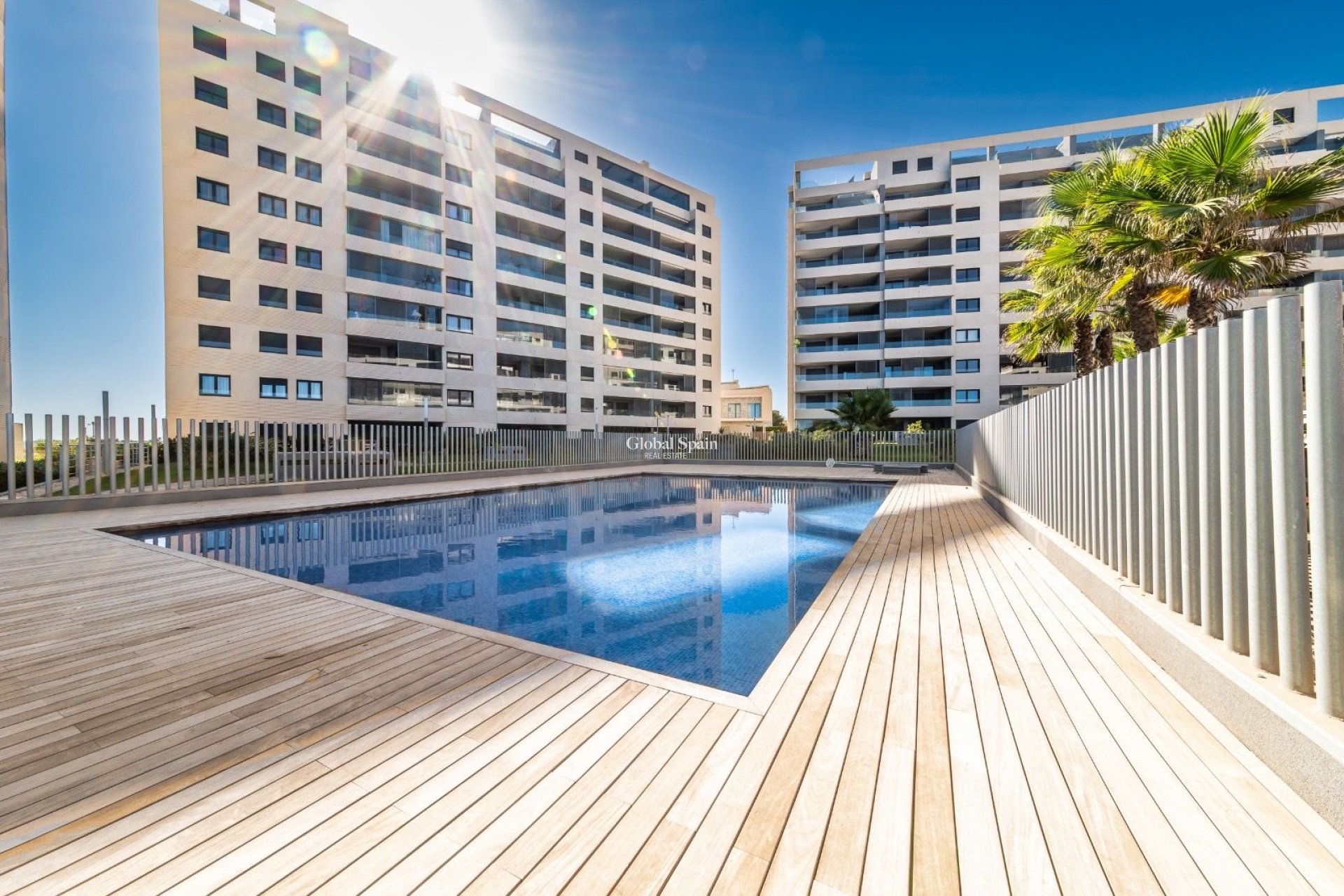 Odsprzedaż - MIESZKANIE -
TORREVIEJA - 