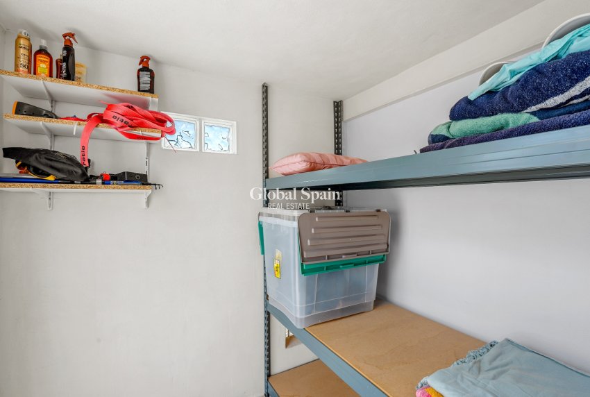 Odsprzedaż - MIESZKANIE -
TORREVIEJA - 