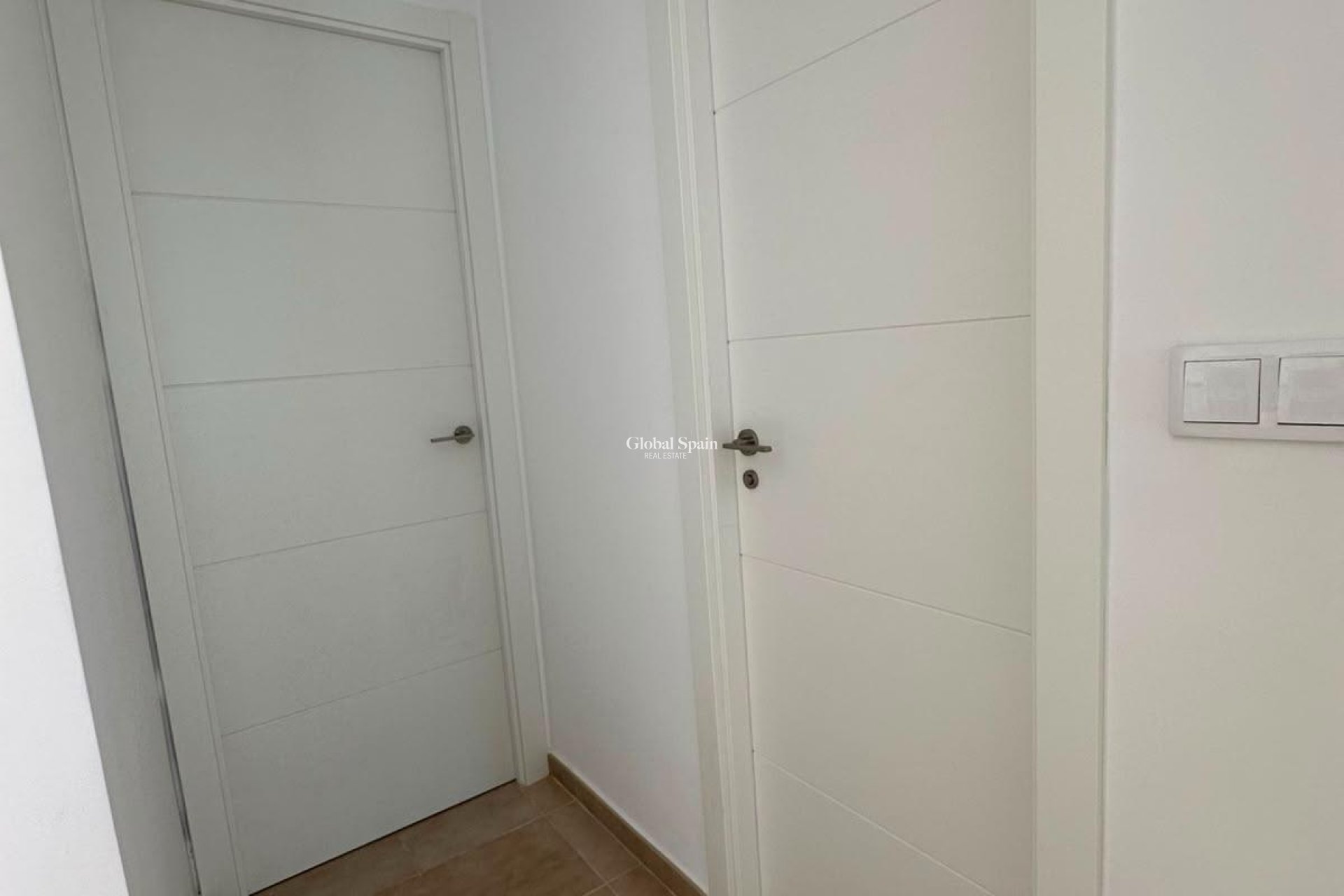 Odsprzedaż - MIESZKANIE -
TORREVIEJA - 