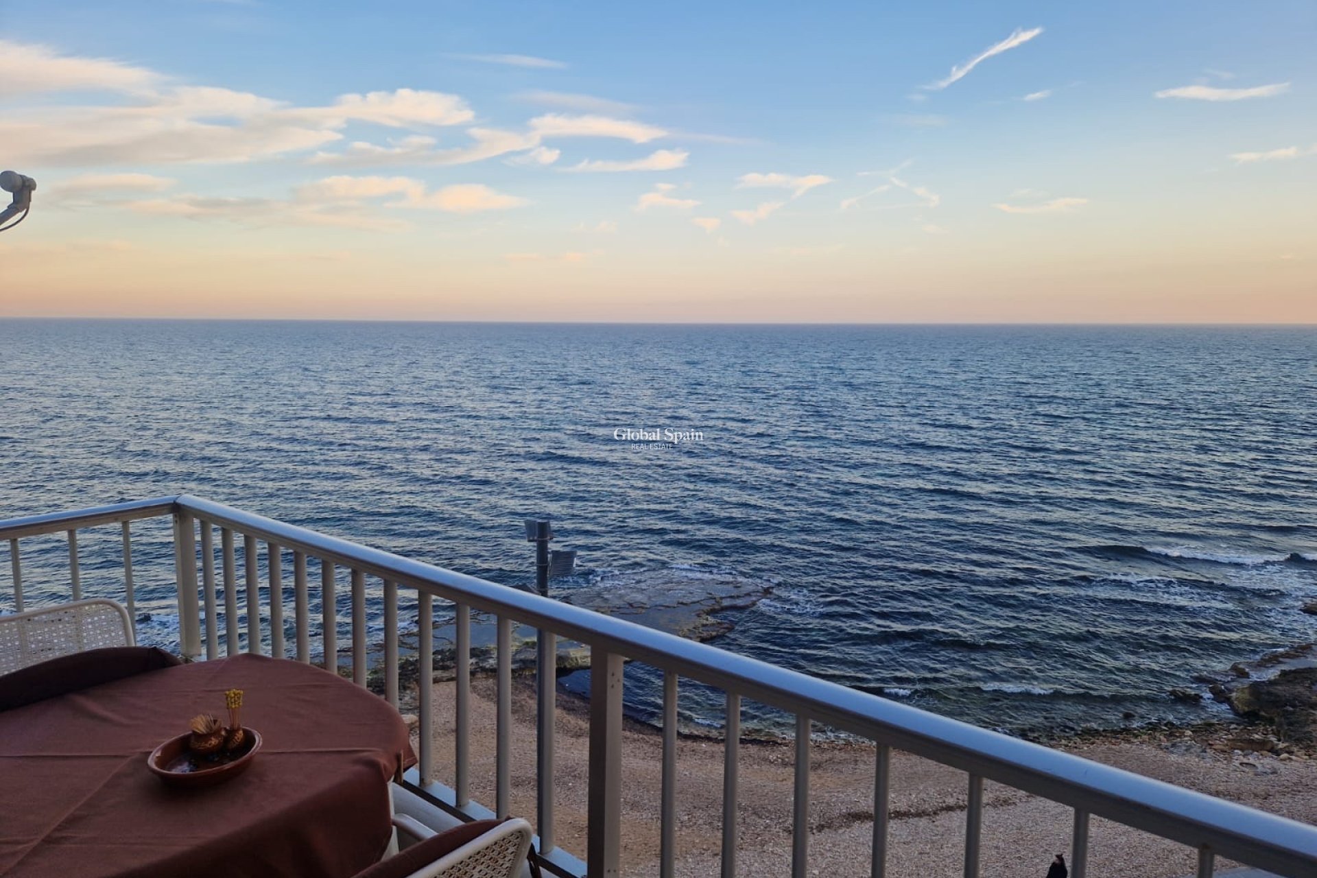 Odsprzedaż - MIESZKANIE -
TORREVIEJA - 