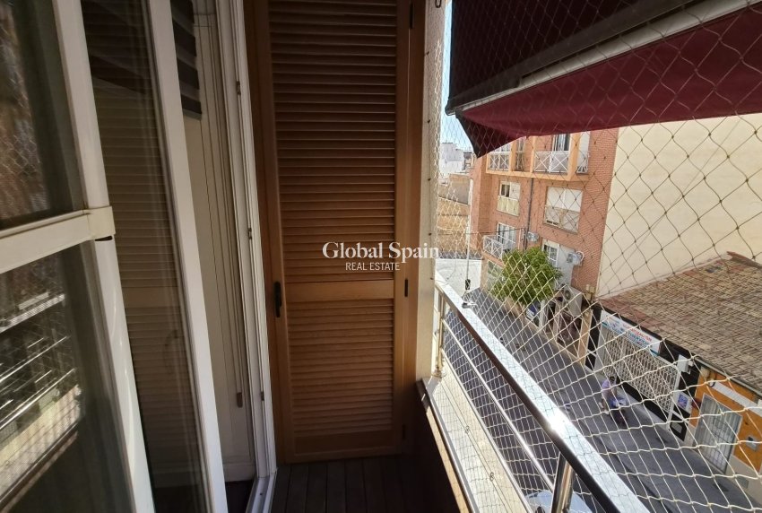 Odsprzedaż - MIESZKANIE -
TORREVIEJA - 