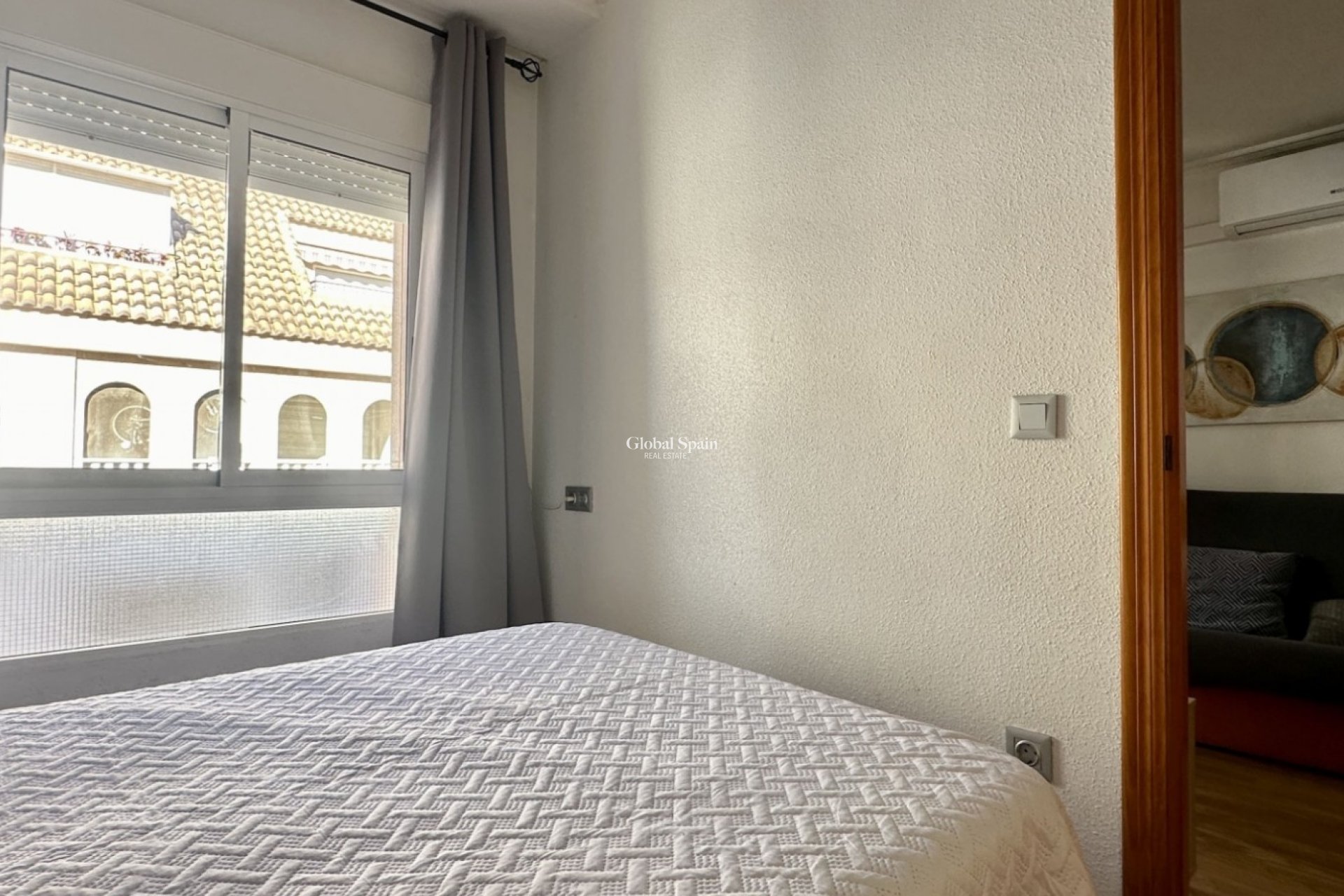 Odsprzedaż - MIESZKANIE -
TORREVIEJA - 