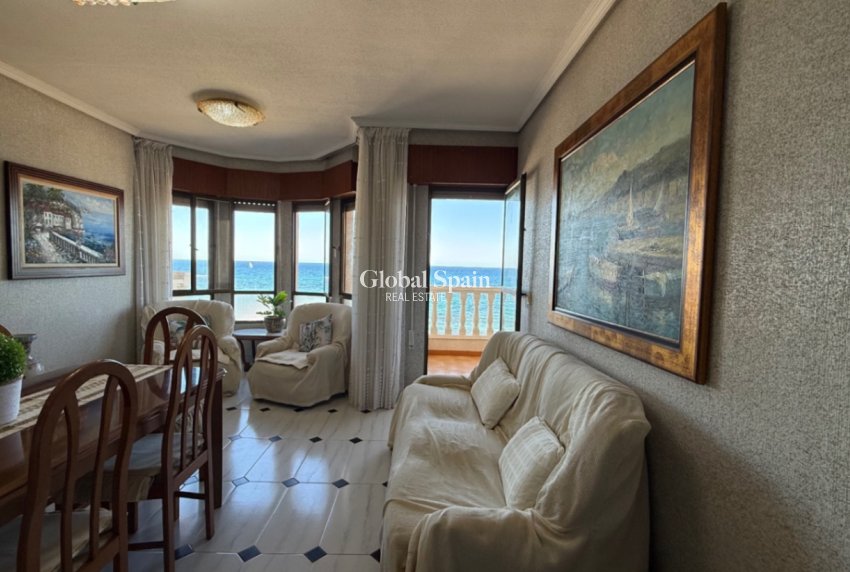 Odsprzedaż - MIESZKANIE -
TORREVIEJA - 