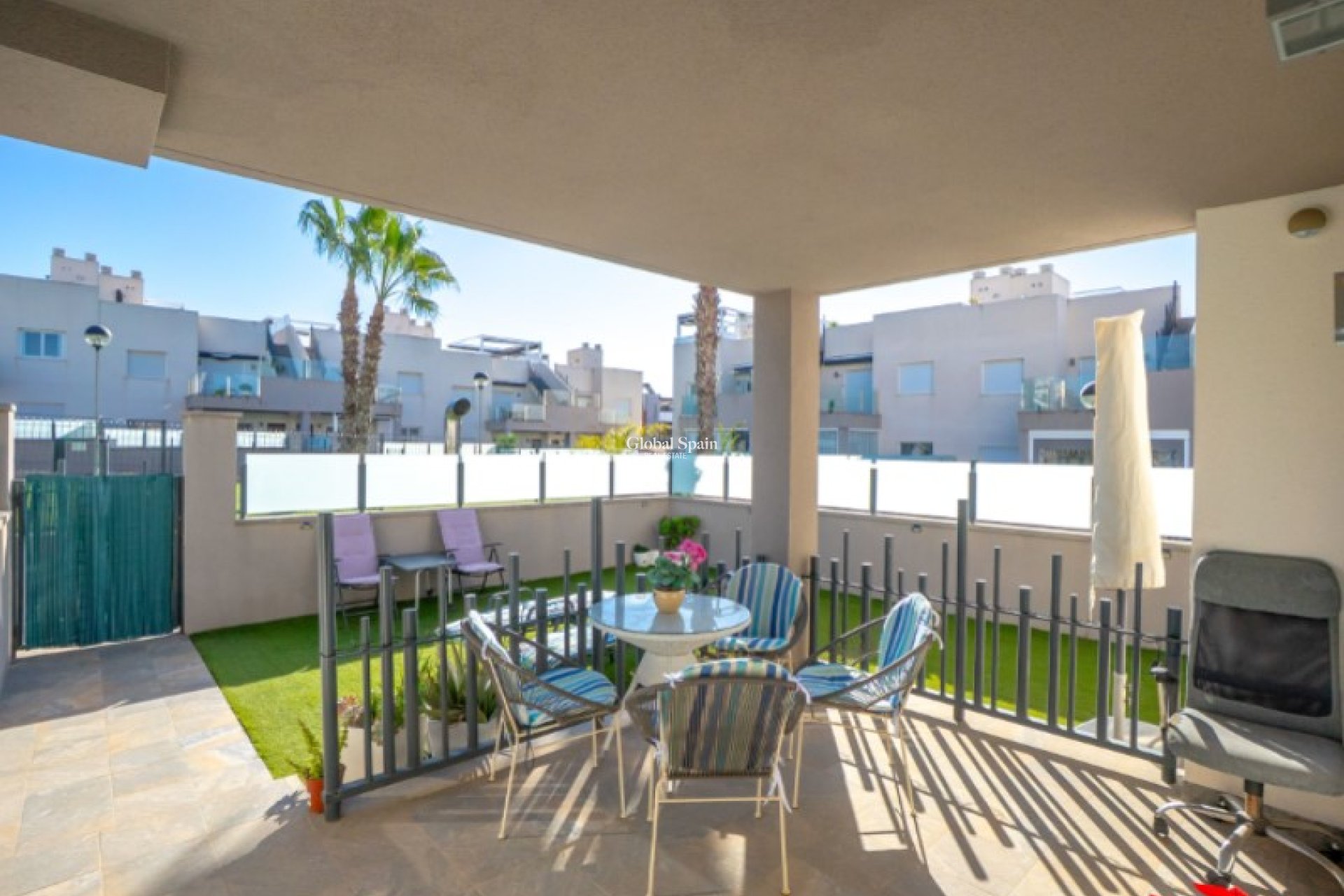 Odsprzedaż - MIESZKANIE -
TORREVIEJA - 