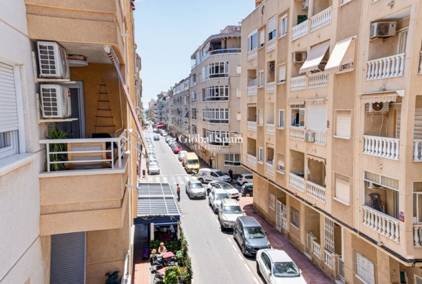 Odsprzedaż - MIESZKANIE -
TORREVIEJA - 