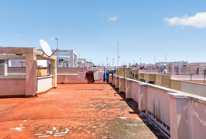 Odsprzedaż - MIESZKANIE -
TORREVIEJA - 