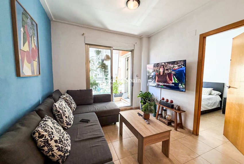 Odsprzedaż - MIESZKANIE -
TORREVIEJA - 