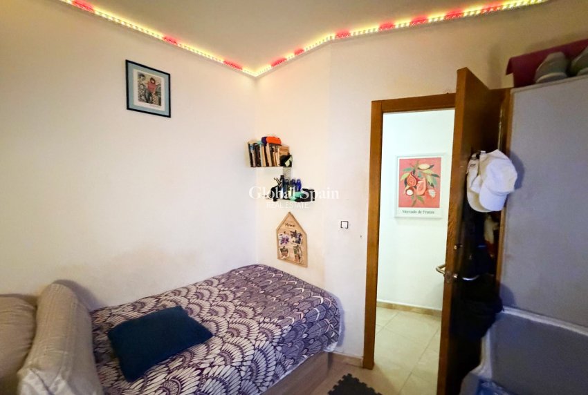Odsprzedaż - MIESZKANIE -
TORREVIEJA - 