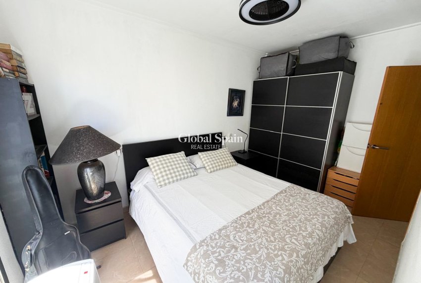 Odsprzedaż - MIESZKANIE -
TORREVIEJA - 