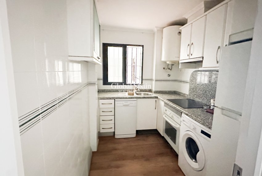 Odsprzedaż - MIESZKANIE -
TORREVIEJA - 