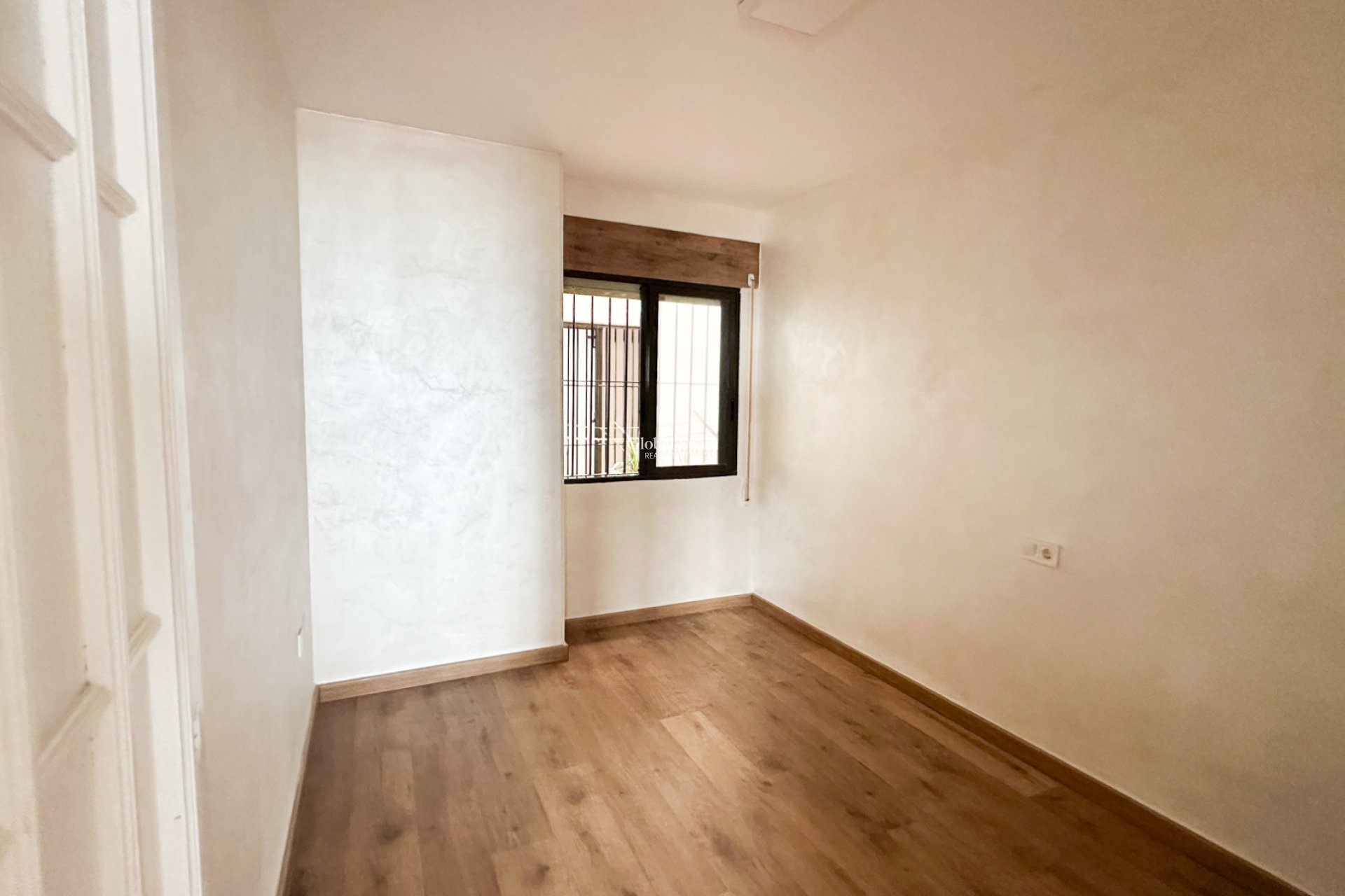 Odsprzedaż - MIESZKANIE -
TORREVIEJA - 