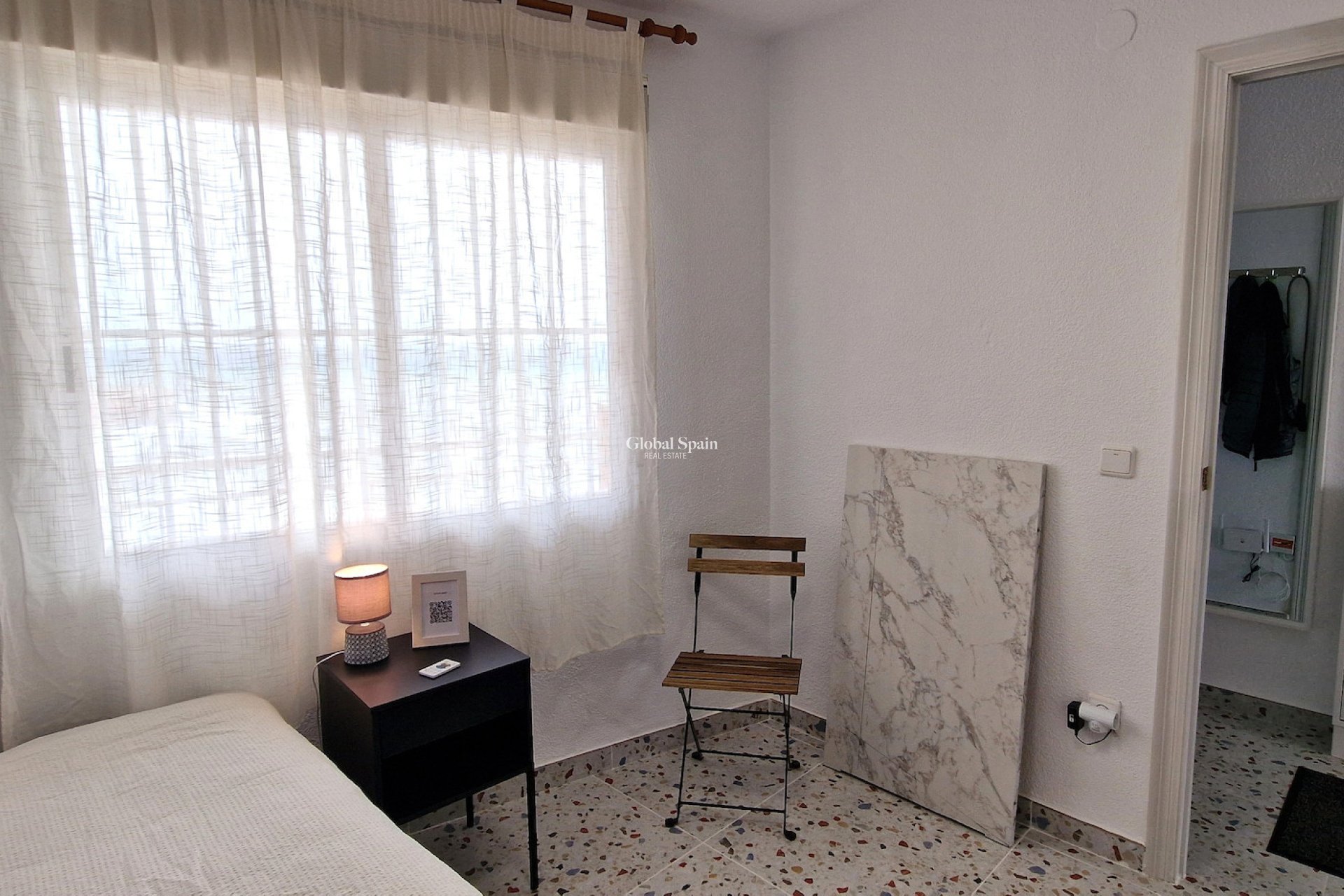 Odsprzedaż - MIESZKANIE -
TORREVIEJA - 