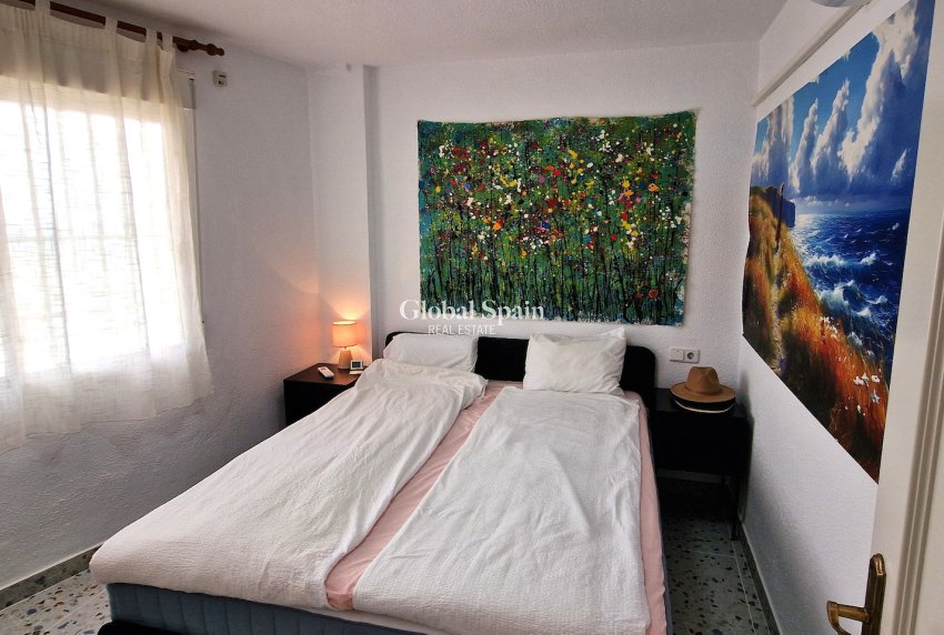 Odsprzedaż - MIESZKANIE -
TORREVIEJA - 