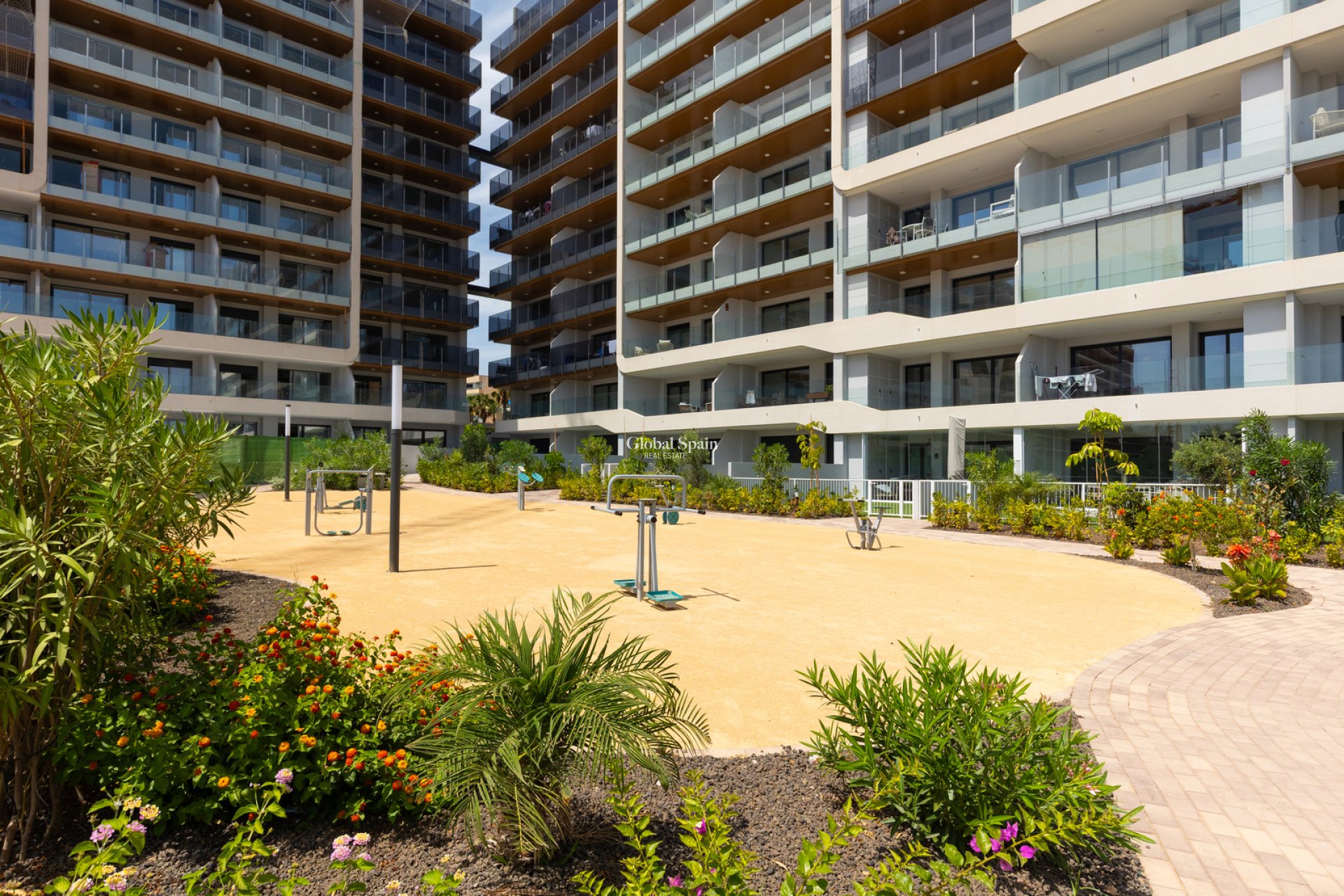 Odsprzedaż - MIESZKANIE -
TORREVIEJA - 