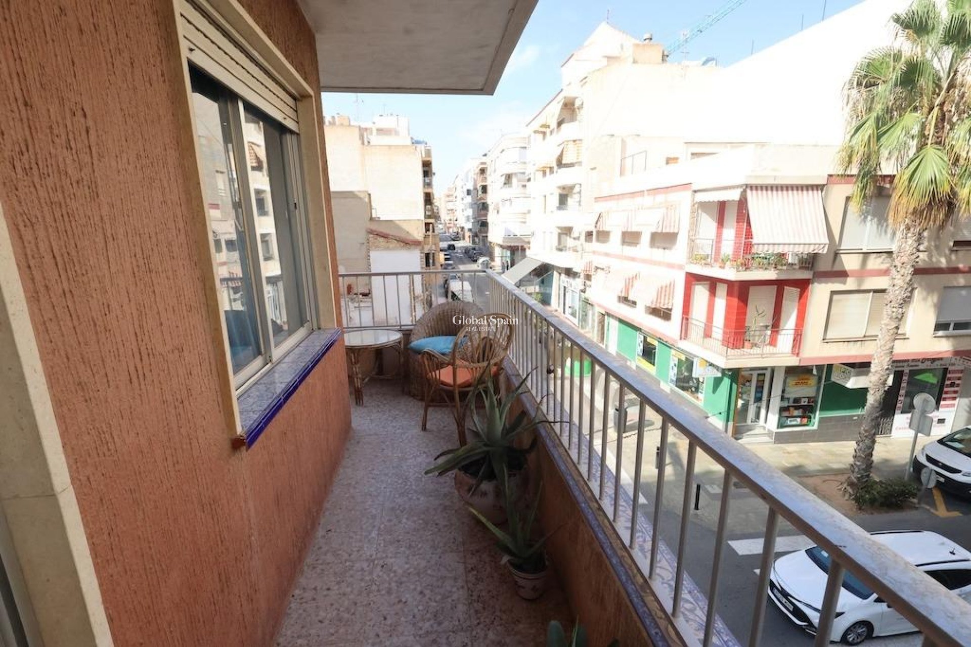 Odsprzedaż - MIESZKANIE -
TORREVIEJA - 