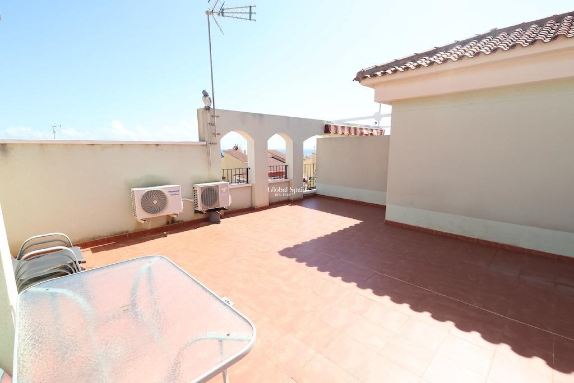 Odsprzedaż - MIESZKANIE -
TORREVIEJA - 